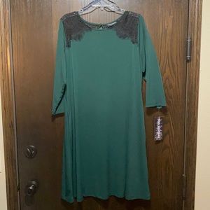 *NEW WITH TAGS Nina Leonard Green Dress 3/4 Sleeve